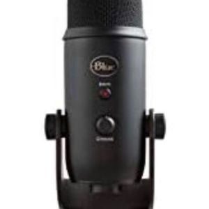 Blue Yeti USB Mic for Recording & Streaming on PC and Mac, 3 Condenser Capsules,